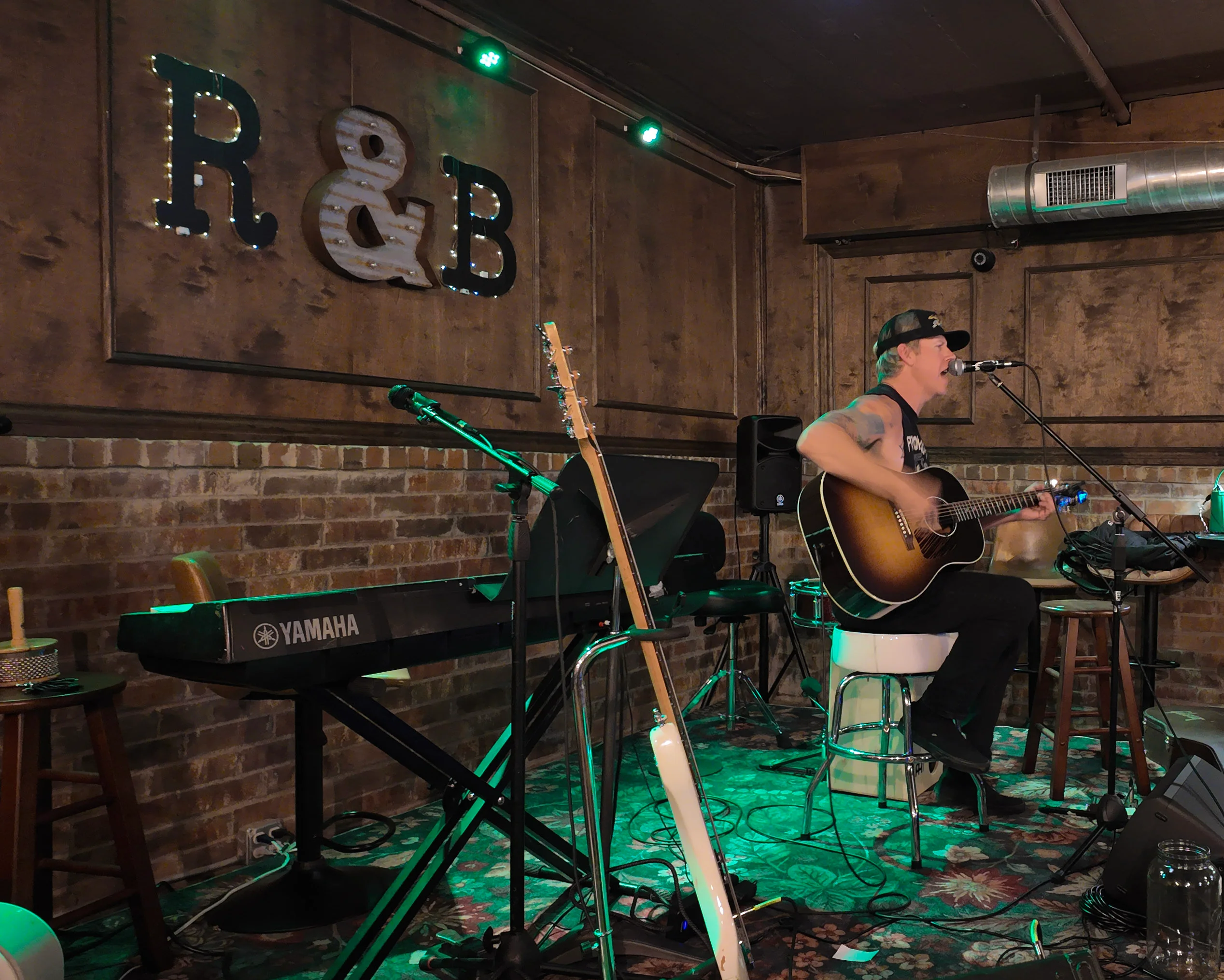 Live music on the Rhythm & Brew stage on opening night